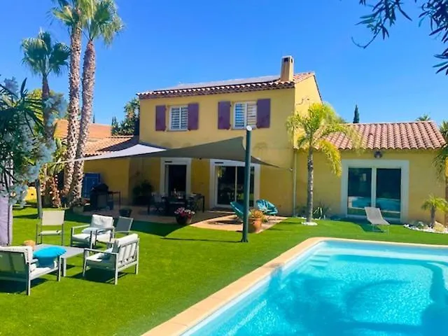 Maison Spacieuse Avec Piscine A Sanary-Sur-Mer Villa