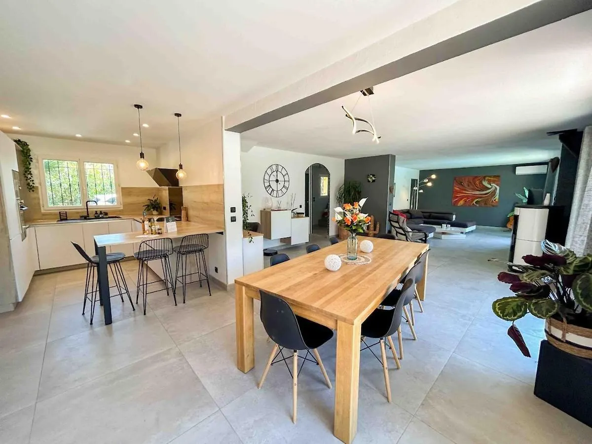 Villa Maison Spacieuse Avec Piscine A Sanary-Sur-Mer France