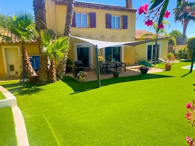 Maison Spacieuse Avec Piscine A Sanary-Sur-Mer 0*,