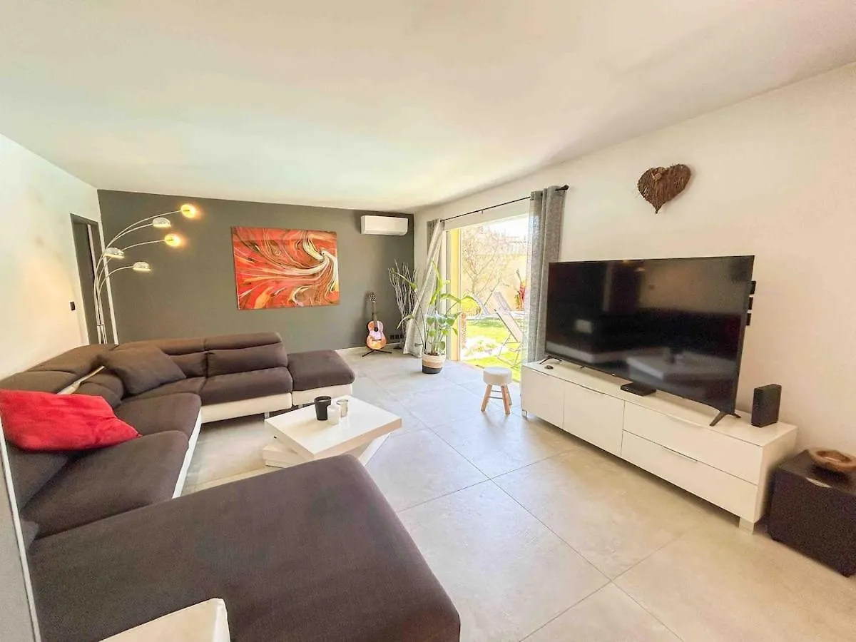 Maison Spacieuse Avec Piscine A Sanary-Sur-Mer