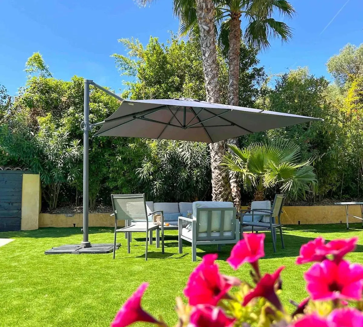 Maison Spacieuse Avec Piscine A Sanary-Sur-Mer 0*,